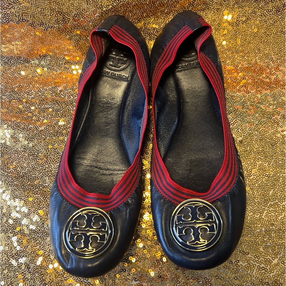 Tory Burch Navy Blue/Red Leather Caroline Scrunch flats.  Size 8
